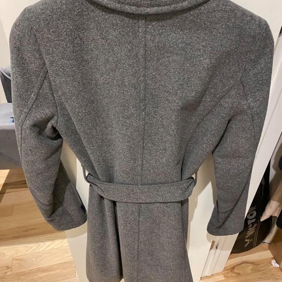 Babaton The Connor Coat Button-up wool wrap coat - Picture 6 of 6